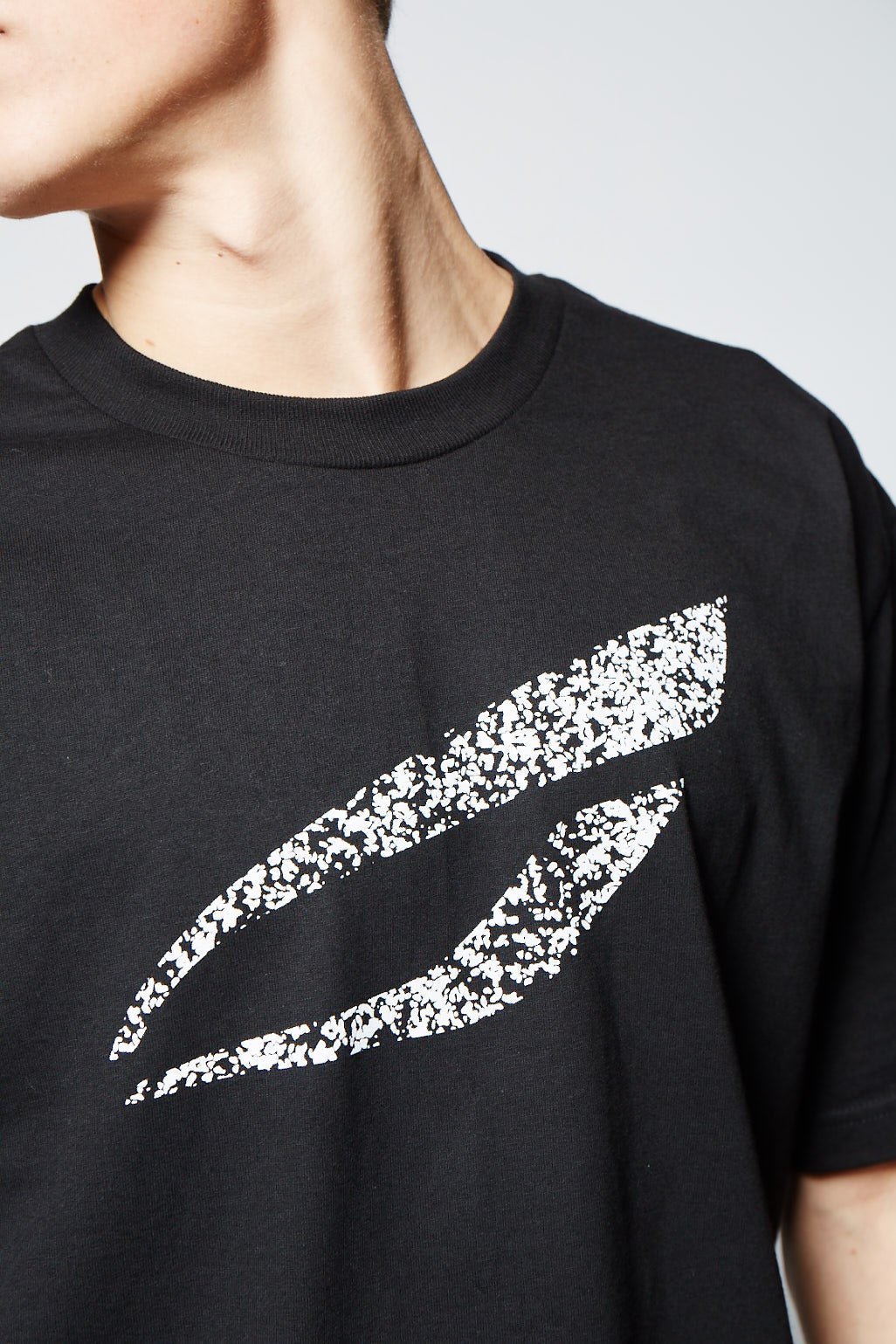 DIZTORTED JIYO TEE, BLACK - Shirts - JIYO WEAR