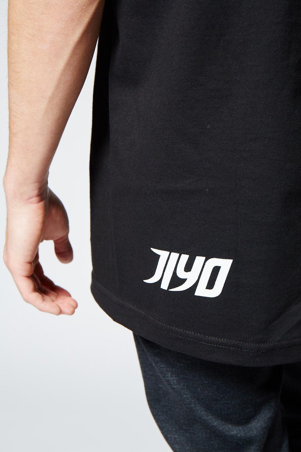 DIZTORTED JIYO TEE, BLACK - Shirts - JIYO WEAR